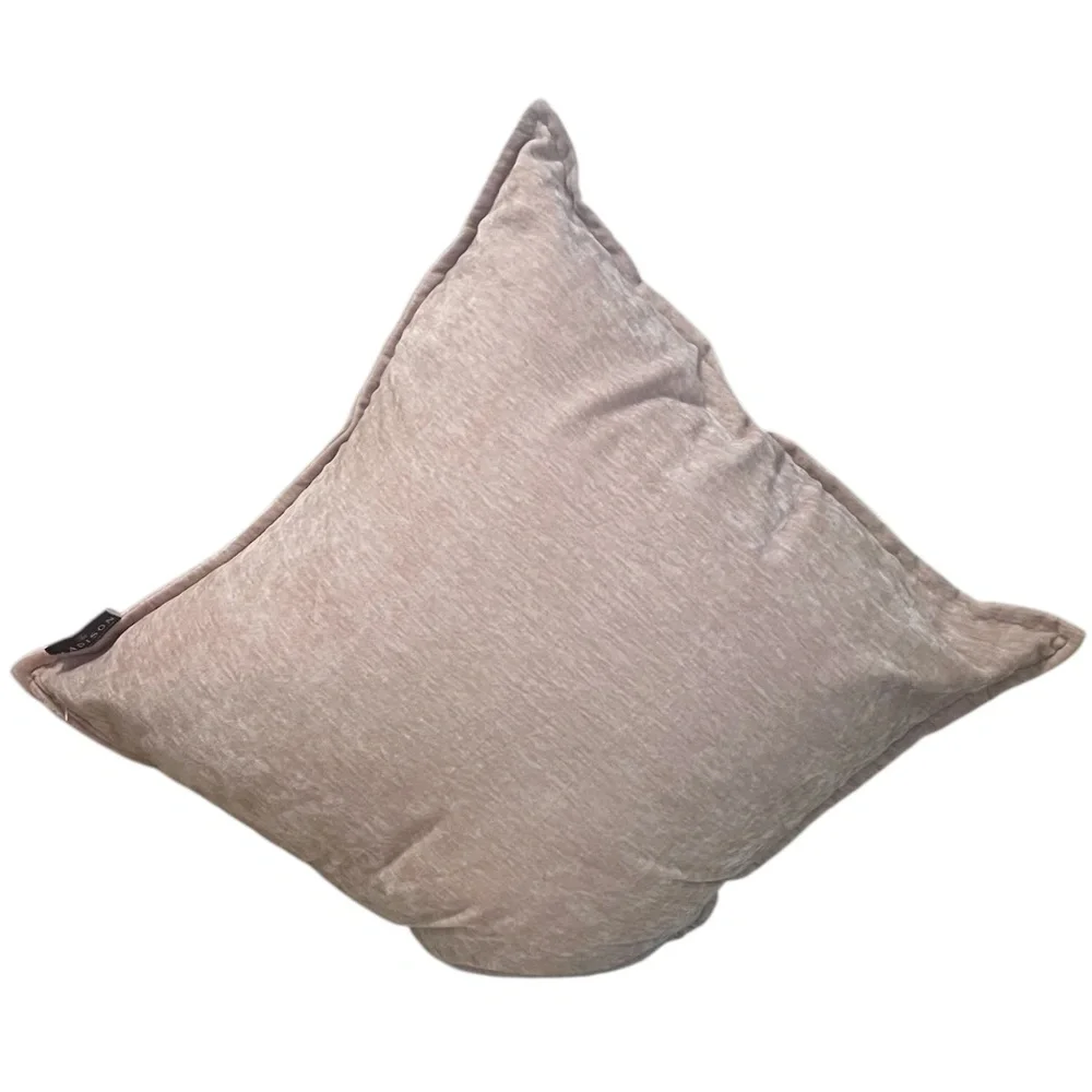 The Madison’ Dream Home Collection Velvet Rib Pink/Blush Textured Square Pillows